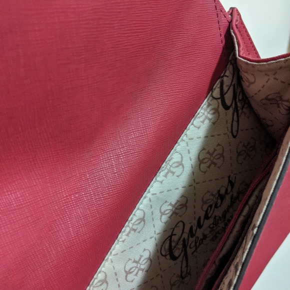 Guess Bag - Picture 2 of 7